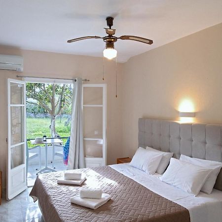 Damaskis Kassiopi Studios Екстериор снимка