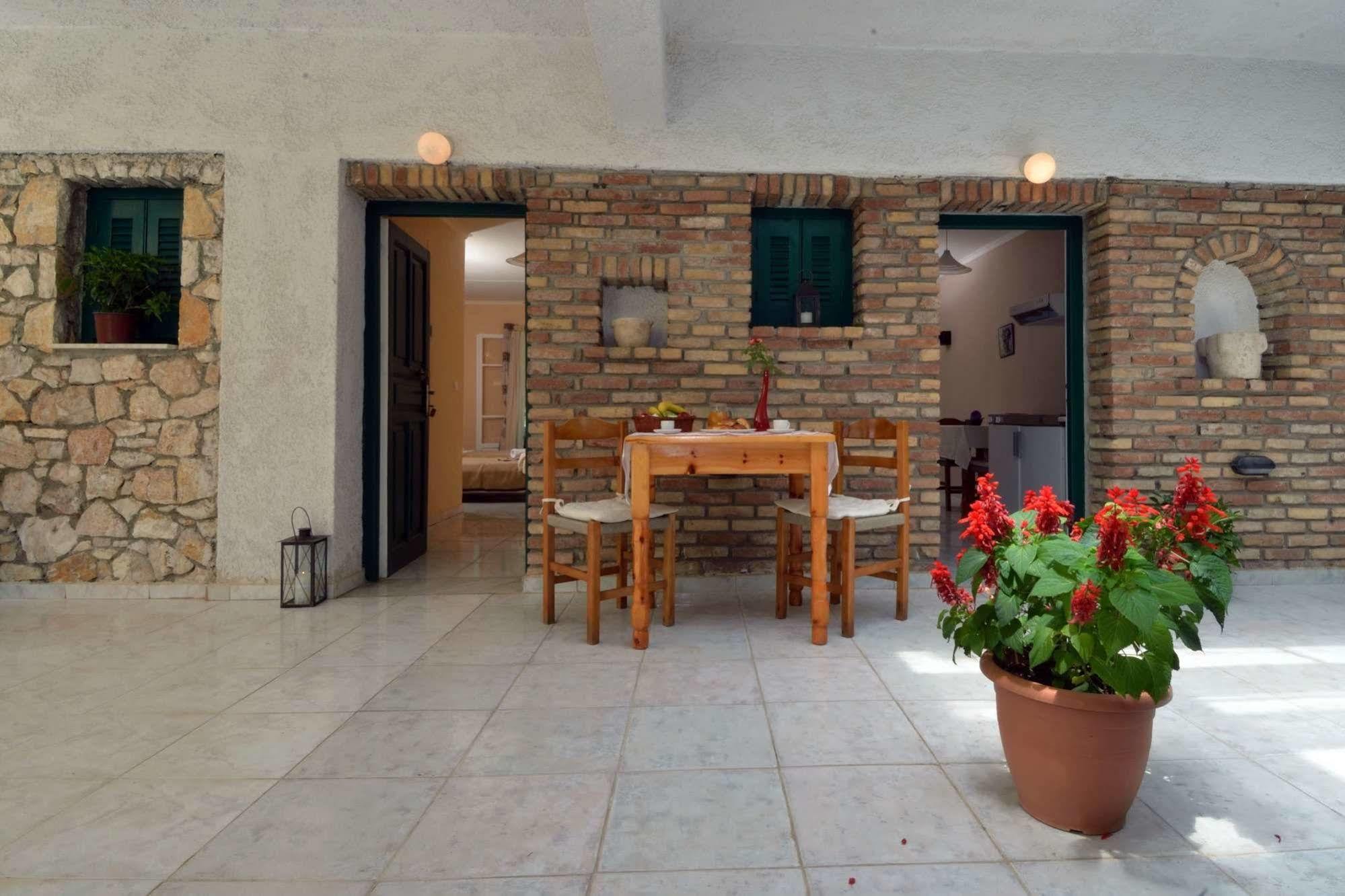 Damaskis Kassiopi Studios Екстериор снимка
